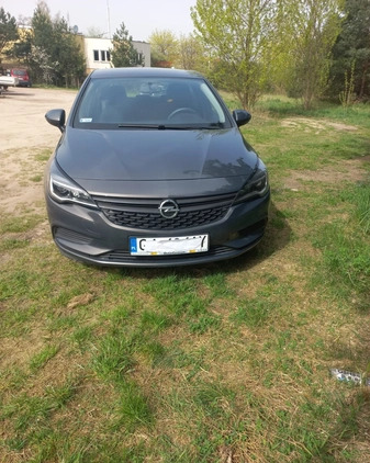 Opel Astra cena 46000 przebieg: 78000, rok produkcji 2016 z Gdynia małe 379